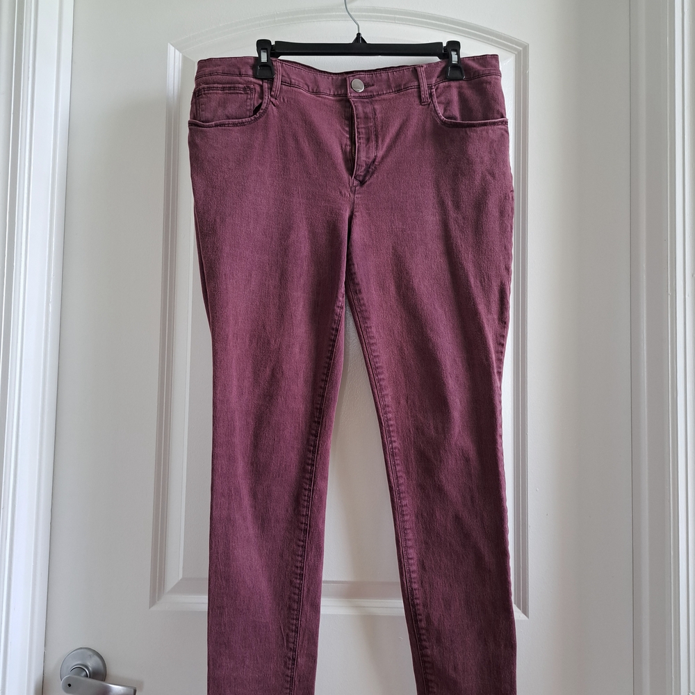 Express Women's Skinny Jeans in Cranberry